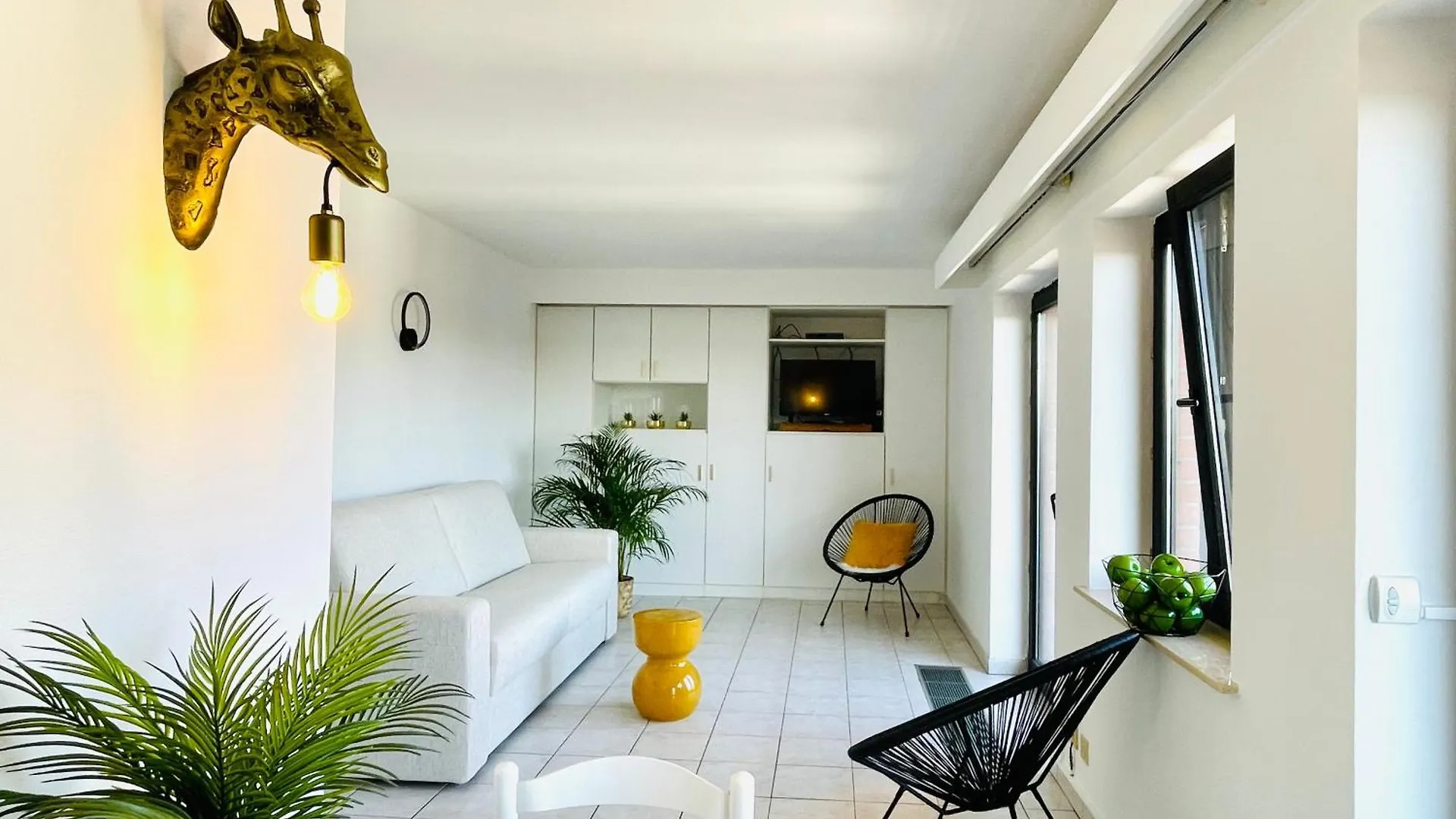 Studio Square - Zonrijke Studio - Zuidgericht Balkon - Dichtbij Strand Middelkerke Apartment
